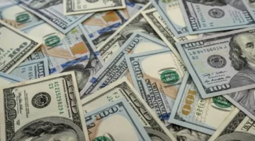 تراجع صعود الدولار وسط آمال هشة بإنهاء صراع الشرق الأوسط المستمر